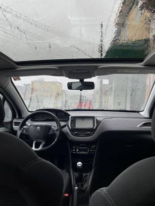 PEUGEOT 208 1.2 ALLURE 12V FLEX 4P MANUAL